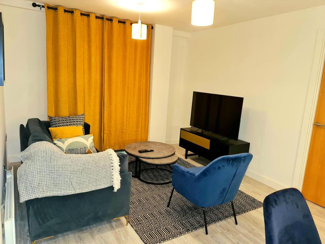 Exquisite Cosy 2-Bed Apartment In Salford 曼彻斯特 外观 照片